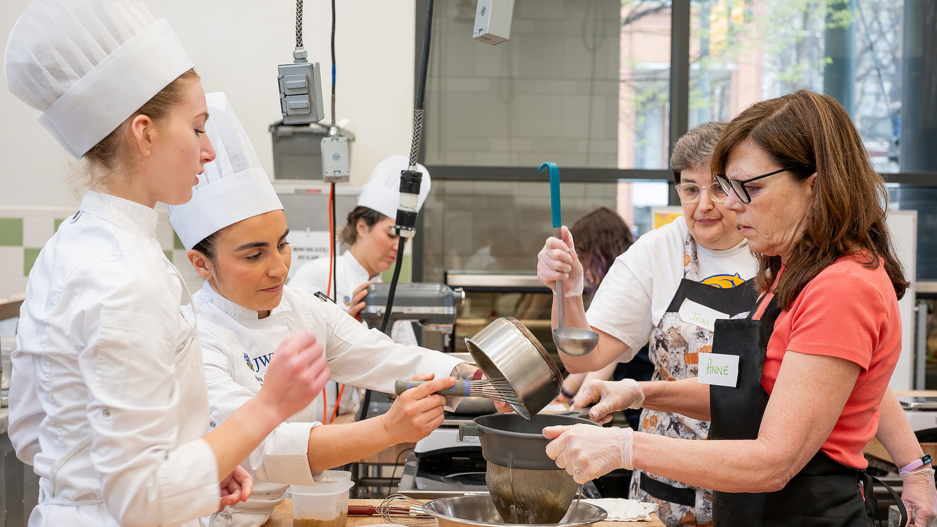 Making stock during a JWU Charlotte cooking class.
