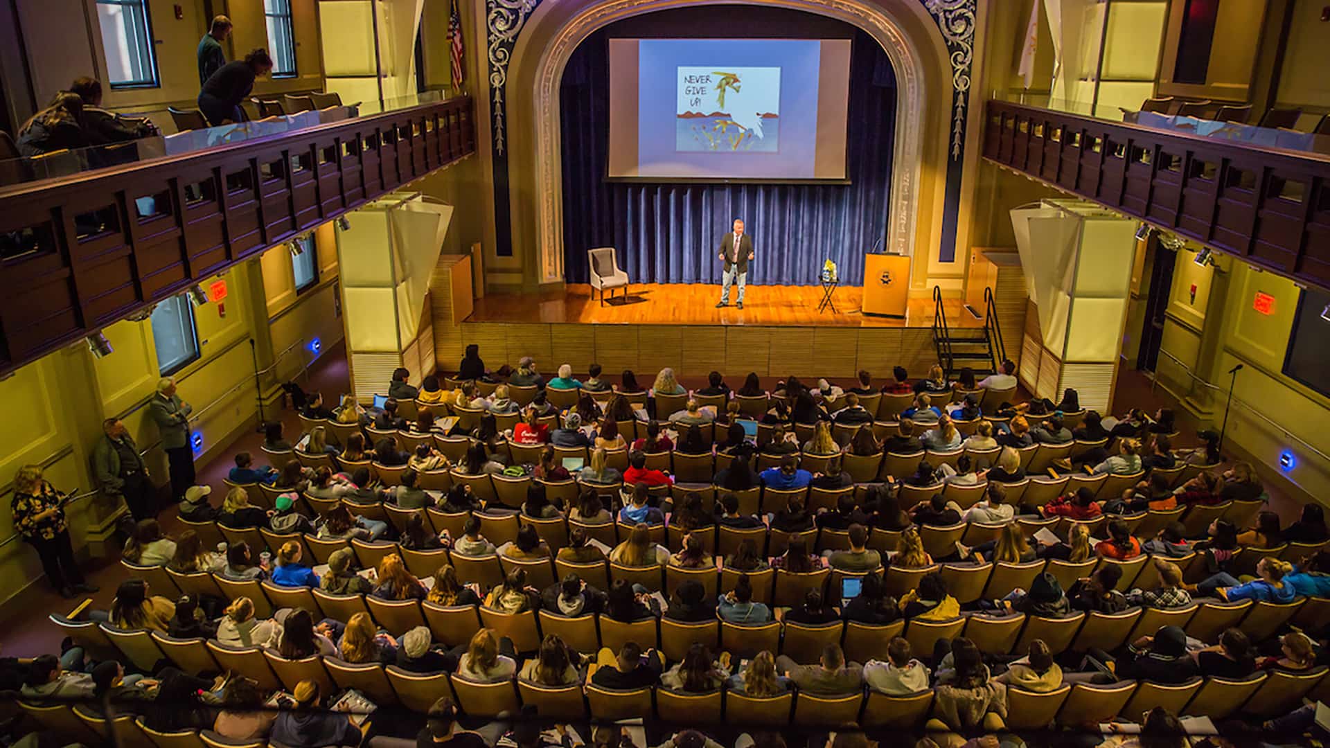 Audience that came to see Jeffrey Harnoff. 