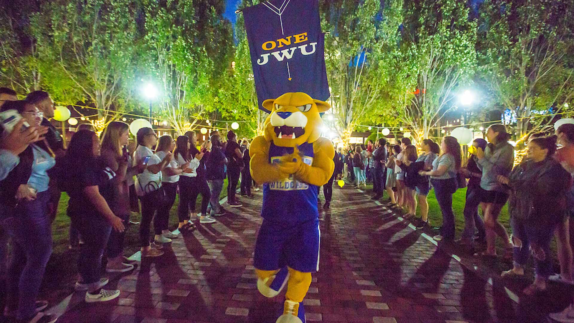 JWU mascot Wildcat Willie