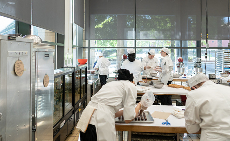 A culinary lab in session on JWU’s Charlotte Campus.