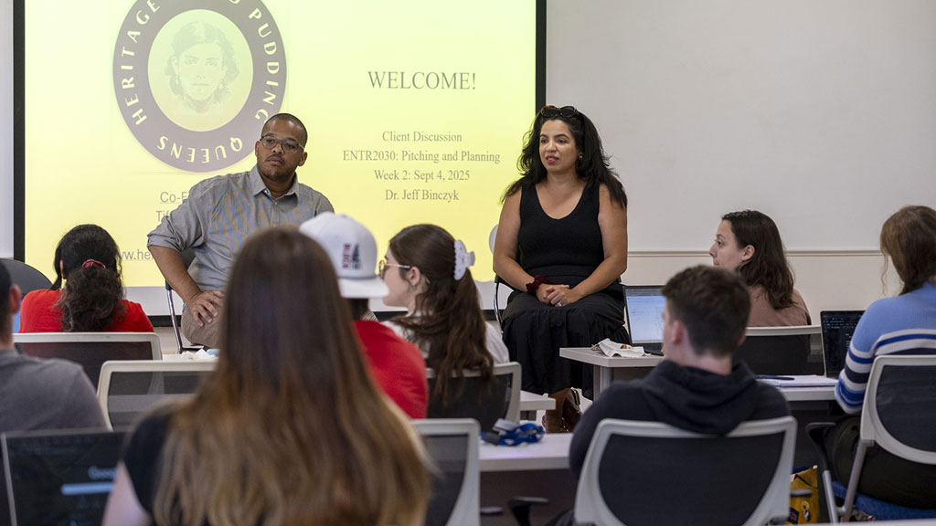 Ramon and Tiffany Campos of Heritage Bread Pudding with Entrepreneurship Students