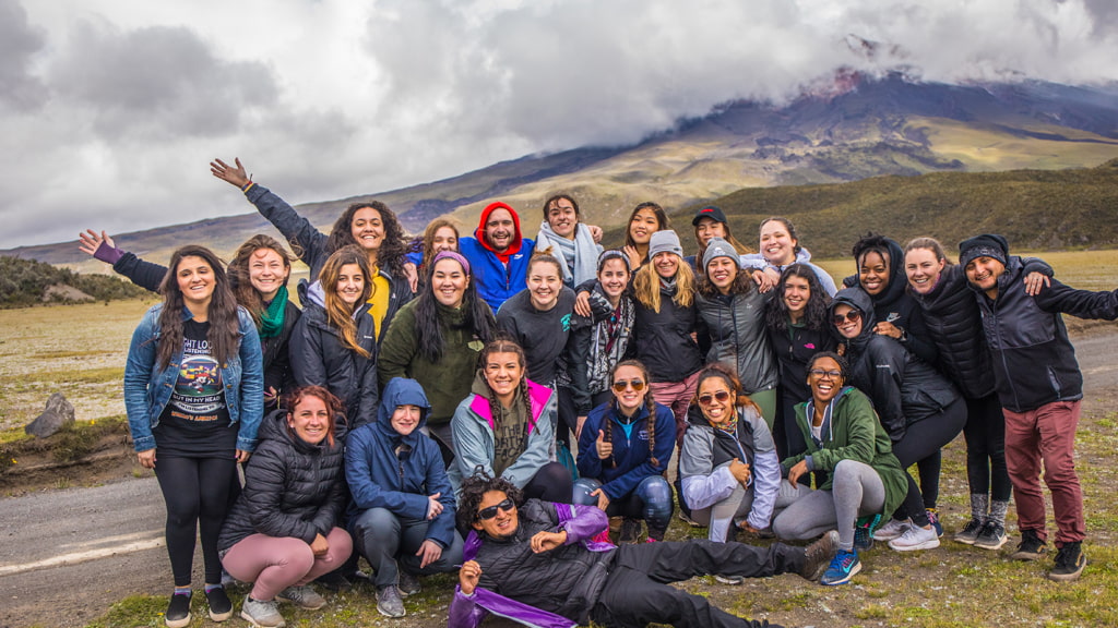 students on study abroad trip in ecuador