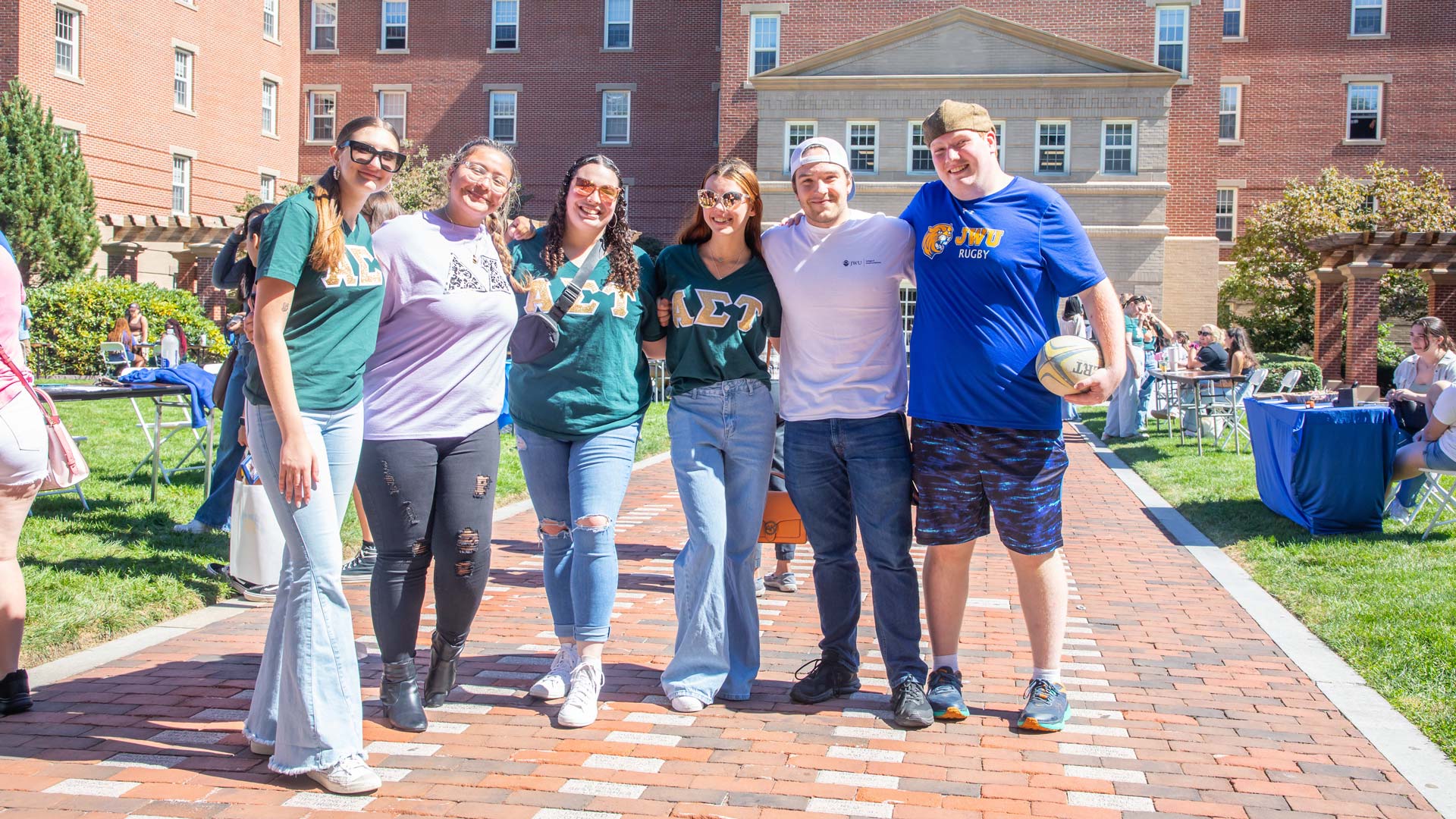 Students standing together from different clubs and organizations